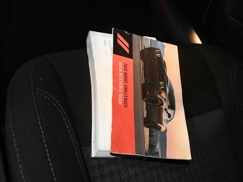 Used 2020 Dodge Challenger SXT image 98