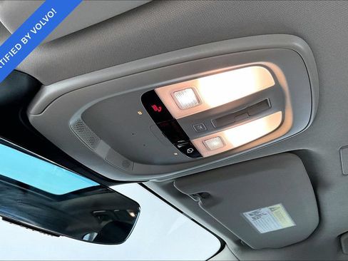 Certified 2026 Volvo XC60 B5 Plus AWD/4WD image 32