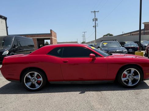 Used 2012 Dodge Challenger R/T Plus RWD image 7