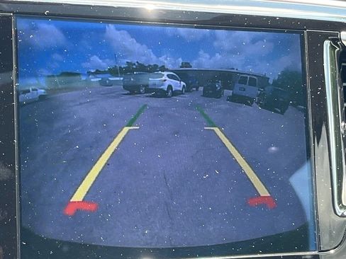 Used 2017 Chrysler Pacifica Limited w/ UConnect Theater Package FWD image 23