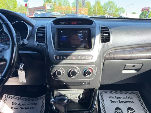 Used 2014 Kia Sorento LX AWD/4WD image 25