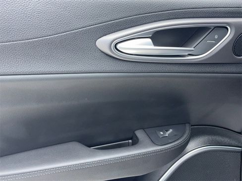 Used 2022 Alfa Romeo Giulia Veloce image 45