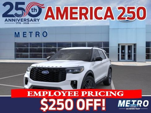 New 2026 Ford Explorer ST-Line w/ ST-Line Street Pack AWD/4WD image 3