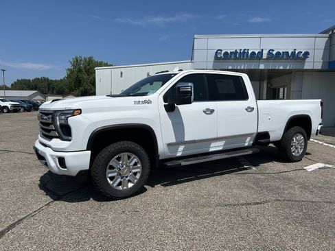 Used 2024 Chevrolet Silverado 3500 High Country w/ High Country Premium Package AWD/4WD image 33