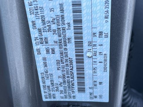 Used 2025 Ford F150 Platinum w/ Equipment Group 702A High image 31