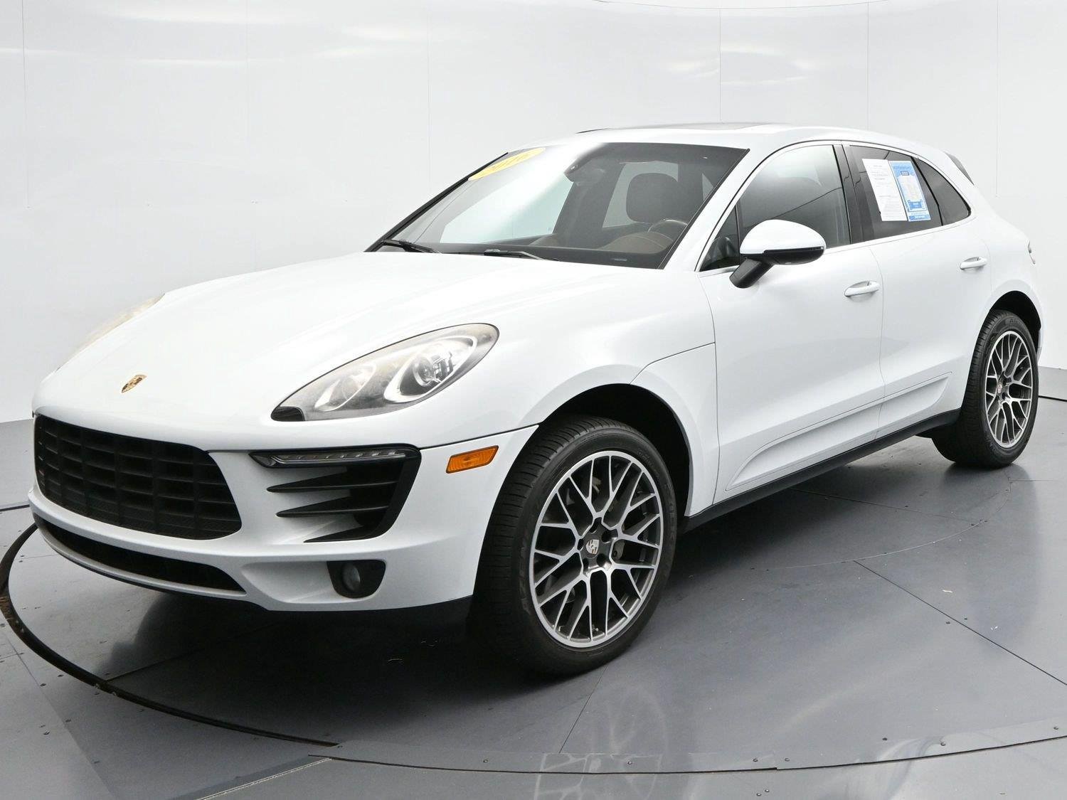 Used 2016 Porsche Macan S AWD/4WD image 3