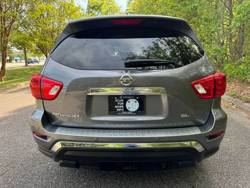 Used 2017 Nissan Pathfinder SL w/ SL Tech Package image 7