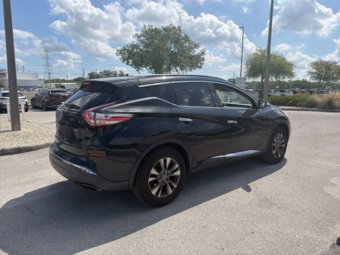 Used 2016 Nissan Murano SV FWD image 5