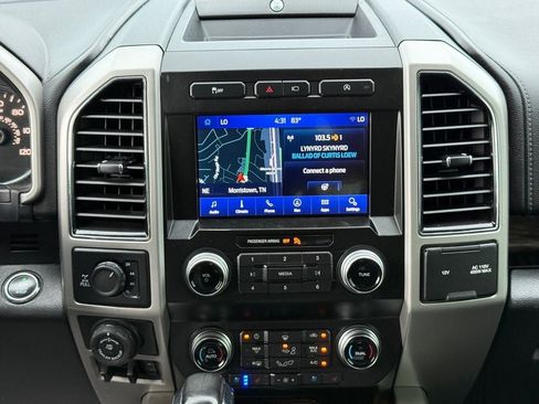 Used 2019 Ford F150 Lariat w/ Equipment Group 502A Luxury AWD/4WD image 24