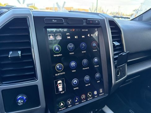 Used 2018 Ford F150 Lariat image 26