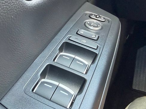 Used 2025 Honda CR-V EX-L image 22