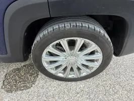 Used 2018 Jeep Renegade Latitude FWD image 12