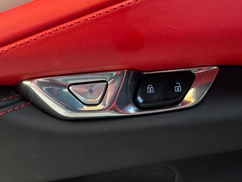 Used 2023 Chevrolet Corvette Stingray Premium Cpe w/ Z51 Performance Package image 64