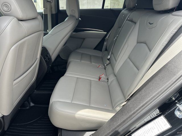 Used 2022 Cadillac XT4 Premium Luxury w/ Safety Alert Package AWD/4WD image 22