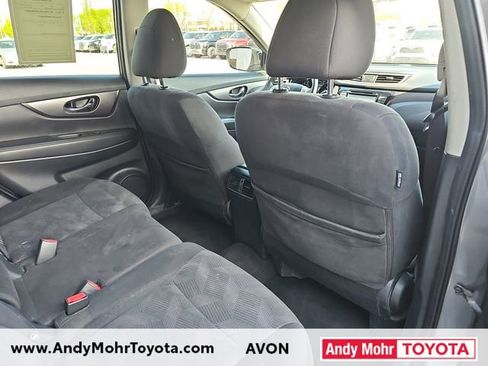 Used 2016 Nissan Rogue SV w/ SV Premium Package FWD image 33