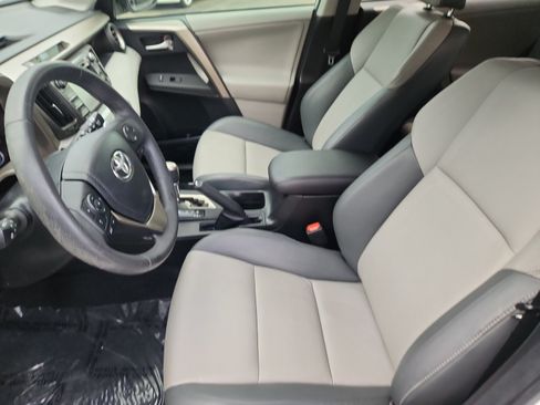 Used 2013 Toyota RAV4 Limited FWD image 29