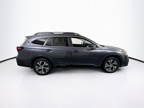 Used 2022 Subaru Outback Limited image 4