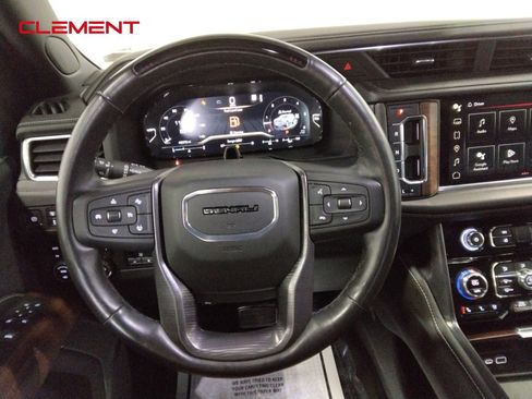 Used 2023 GMC Yukon Denali Ultimate image 10