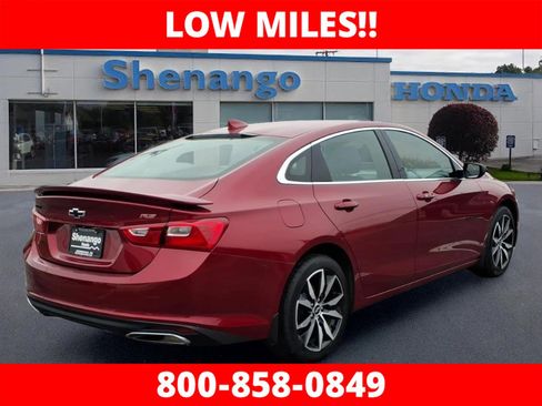 Used 2023 Chevrolet Malibu RS w/ LPO, Floor Liner Package image 3