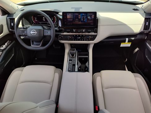 New 2026 Nissan Pathfinder SL FWD image 11