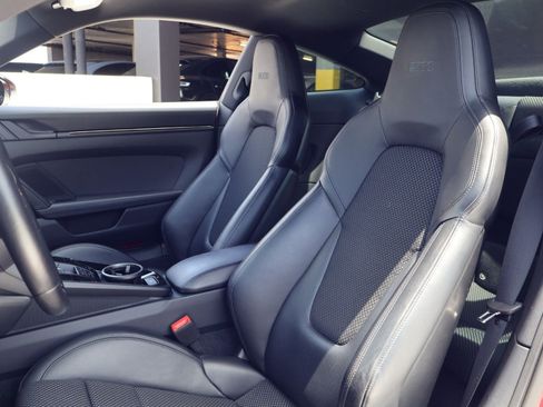 Certified 2024 Porsche 911 Carrera RWD image 5
