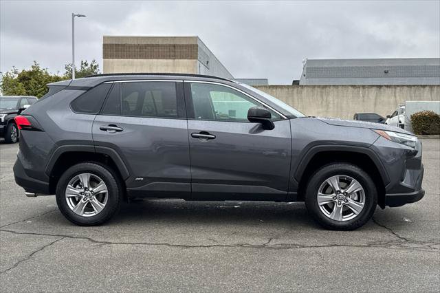 Certified 2024 Toyota RAV4 LE AWD/4WD image 6