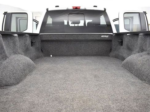 Used 2023 Ford F350 Lariat w/ Sport Appearance Package image 7