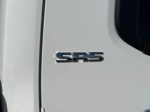 Certified 2024 Toyota Tacoma SR5 AWD/4WD image 6