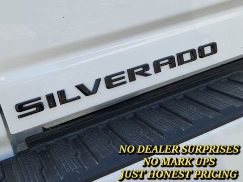 New 2025 Chevrolet Silverado 2500 LTZ w/ LTZ Premium Package image 33