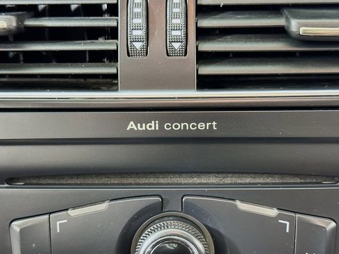 Used 2010 Audi A4 2.0T Premium image 20