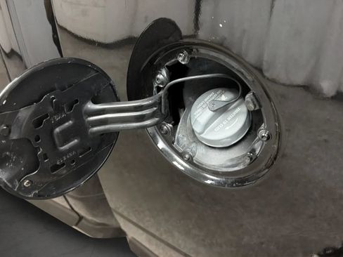 Used 2019 RAM 1500 Express RWD image 28