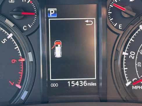 Used 2020 Toyota 4Runner SR5 Premium AWD/4WD image 18