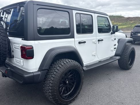 Used 2020 Jeep Wrangler Unlimited Sport AWD/4WD image 3
