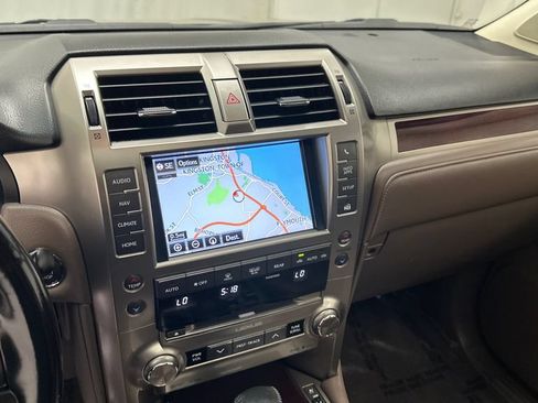 Used 2018 Lexus GX 460 Premium AWD/4WD image 14