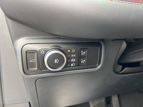 Certified 2025 Ford Explorer ST-Line image 8