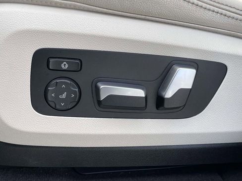 Used 2021 BMW X5 xDrive40i w/ Premium Package image 7
