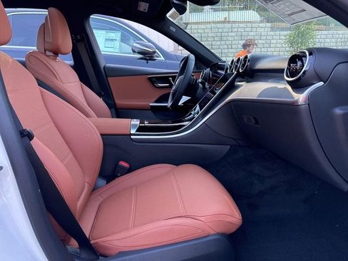 Used 2025 Mercedes-Benz C 300 4MATIC Sedan image 13