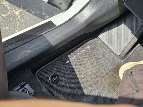 Used 2026 Toyota Prius image 35