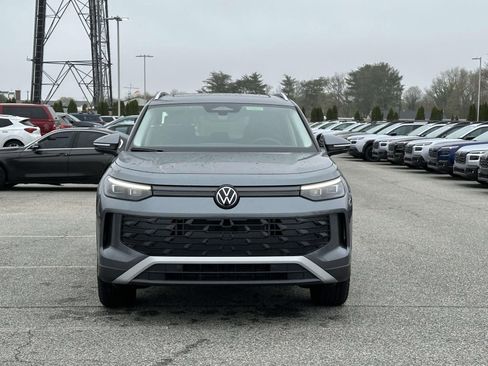 New 2026 Volkswagen Tiguan SE AWD/4WD image 9
