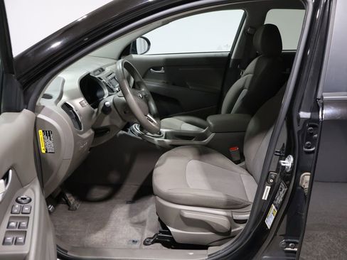 Used 2015 Kia Sportage LX image 9