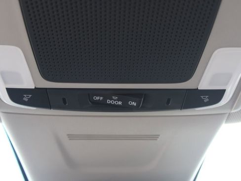 Used 2024 Honda CR-V LX image 17