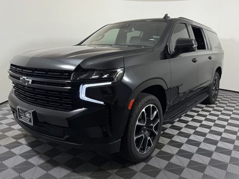 Used 2024 Chevrolet Suburban RST w/ Sport Performance Package AWD/4WD image 1