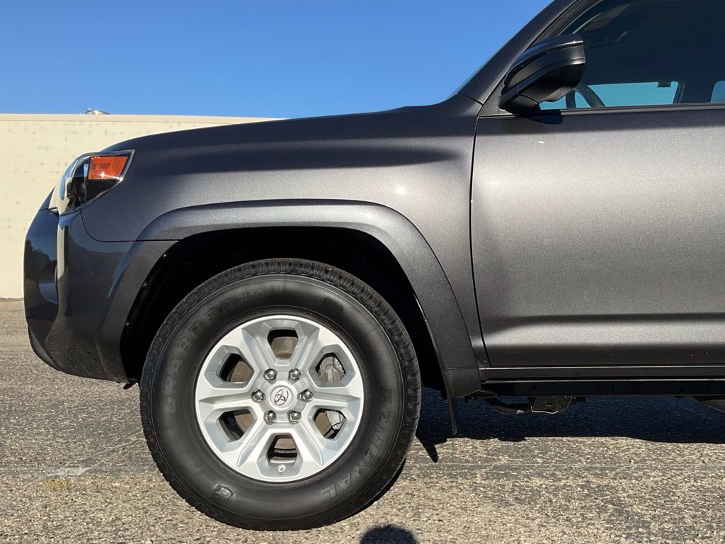 Used 2019 Toyota 4Runner SR5 RWD image 10