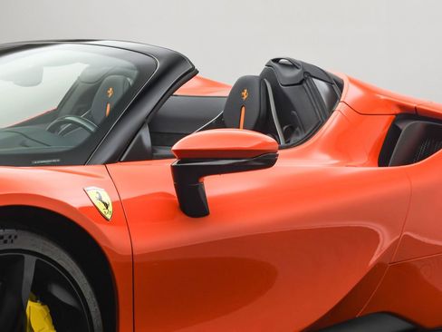 Used 2025 Ferrari SF90 Spider image 10