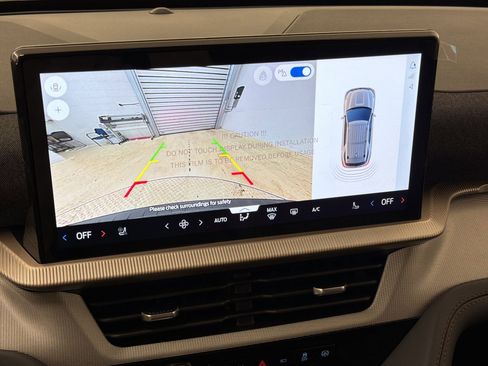 New 2026 Ford Explorer Active image 22