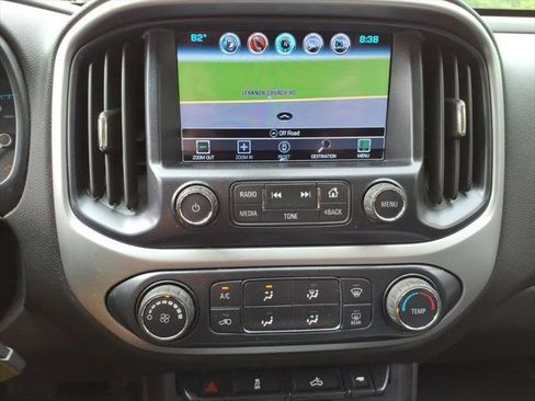 Used 2018 Chevrolet Colorado LT w/ LT Convenience Package RWD image 13