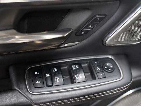 Used 2019 RAM 1500 Limited AWD/4WD image 17