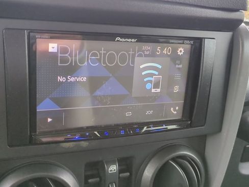 Used 2010 Jeep Wrangler Unlimited Sport image 16