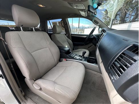 Used 2007 Toyota 4Runner SR5 image 4