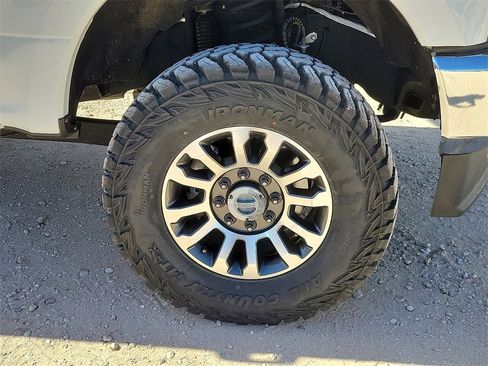 Used 2022 Ford F250 Lariat w/ Lariat Value Package image 14